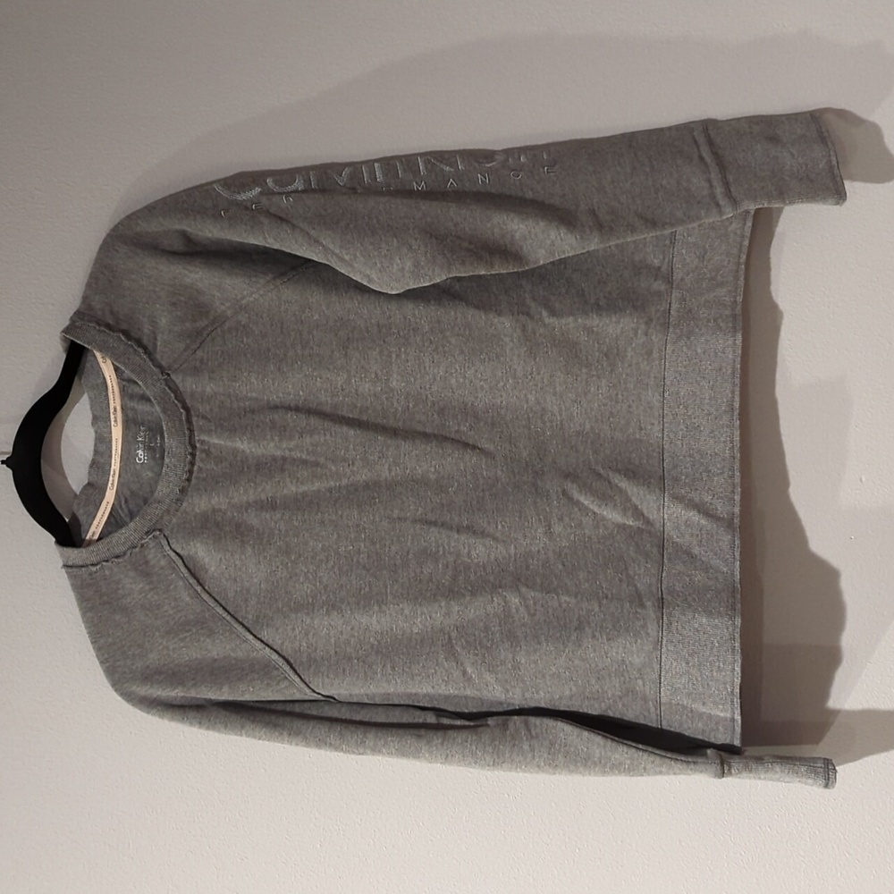 Calvin Klein Performance sweatshirt. Crewnl neck women's sweatshirt size large.